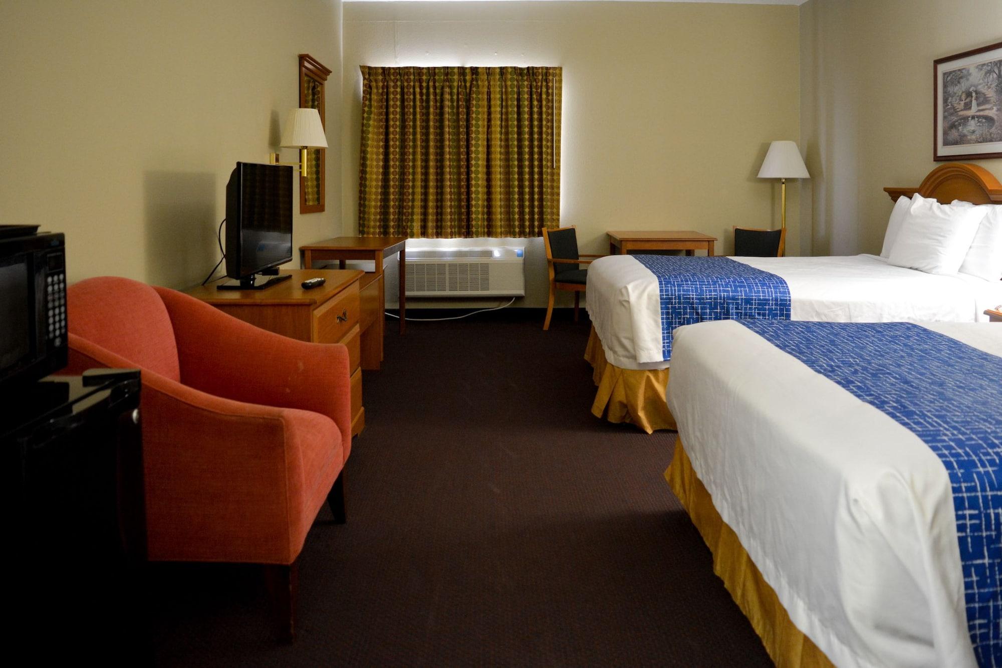 Travelodge By Wyndham St. Louis Berkeley Экстерьер фото
